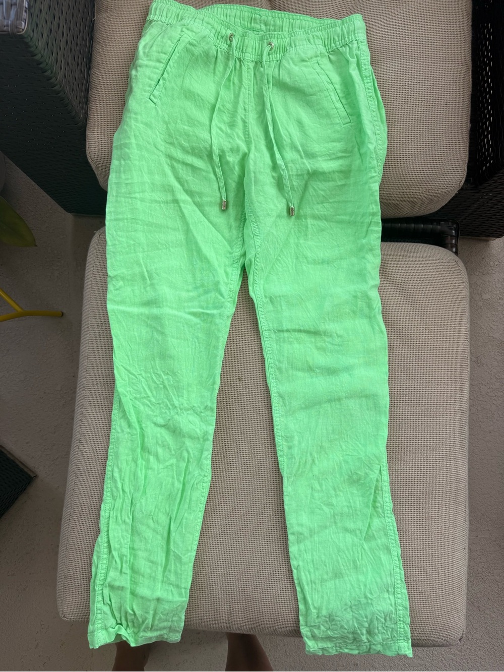Lilly Pulitzer Neon Green Drawstring Capris